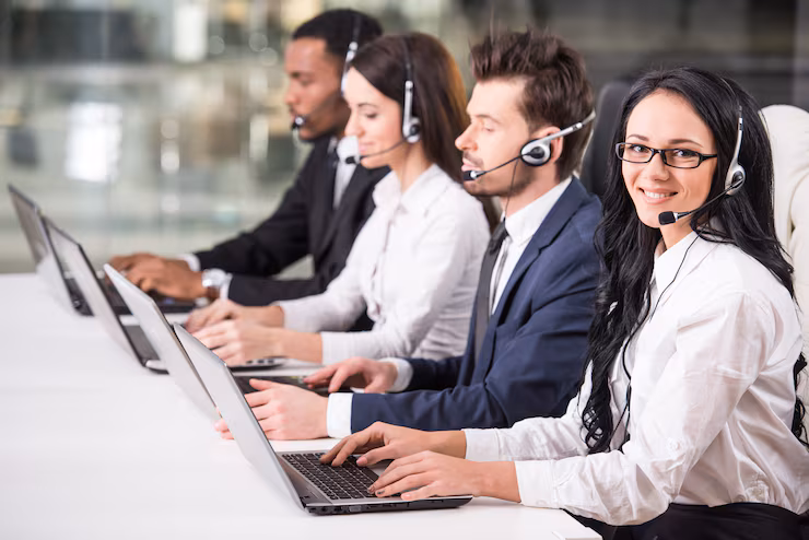 side-view-line-call-centre-employees-are-smiling